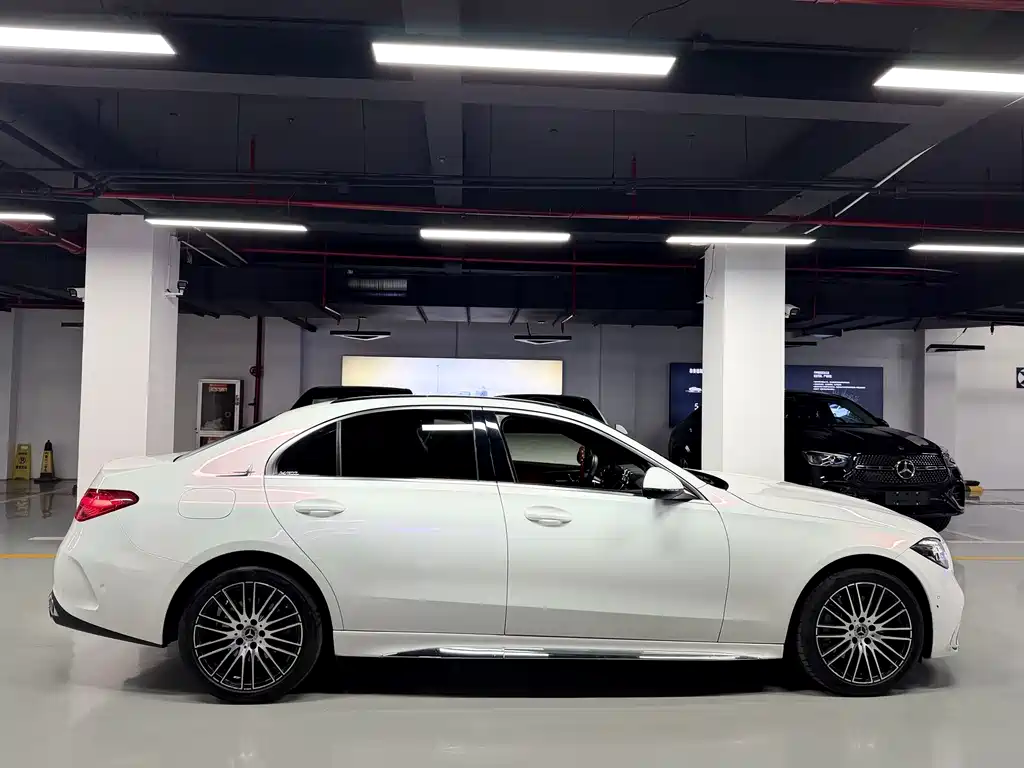 Mercedes-Benz C-Class — миниатюра 5