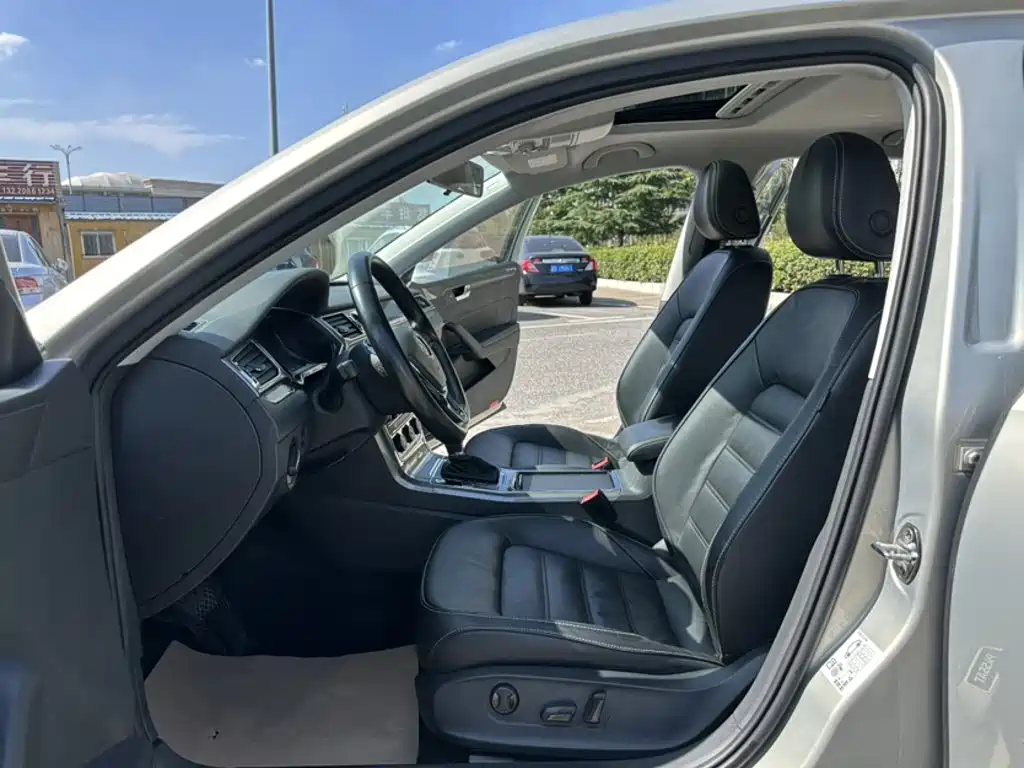 Volkswagen Passat — миниатюра 7