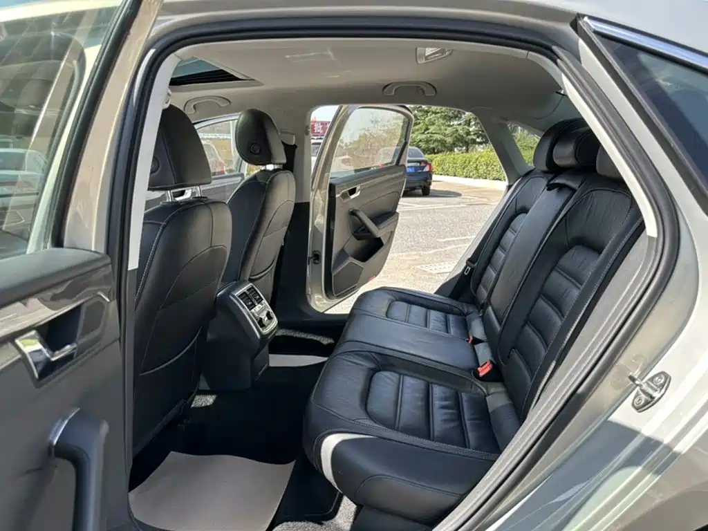 Volkswagen Passat — миниатюра 22