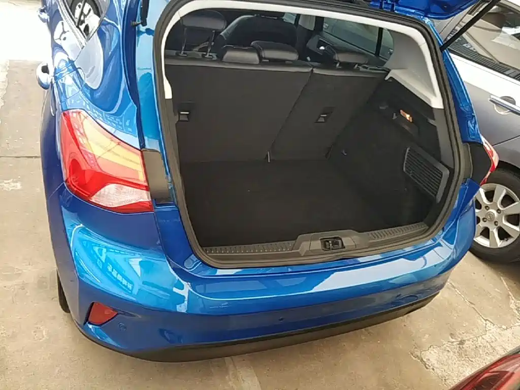 Ford Focus — миниатюра 19