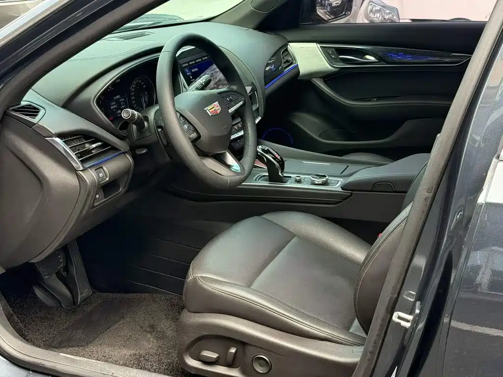 Cadillac CT5 — миниатюра 5