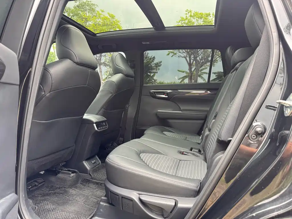 Toyota Crown Kluger 2022 2.0T