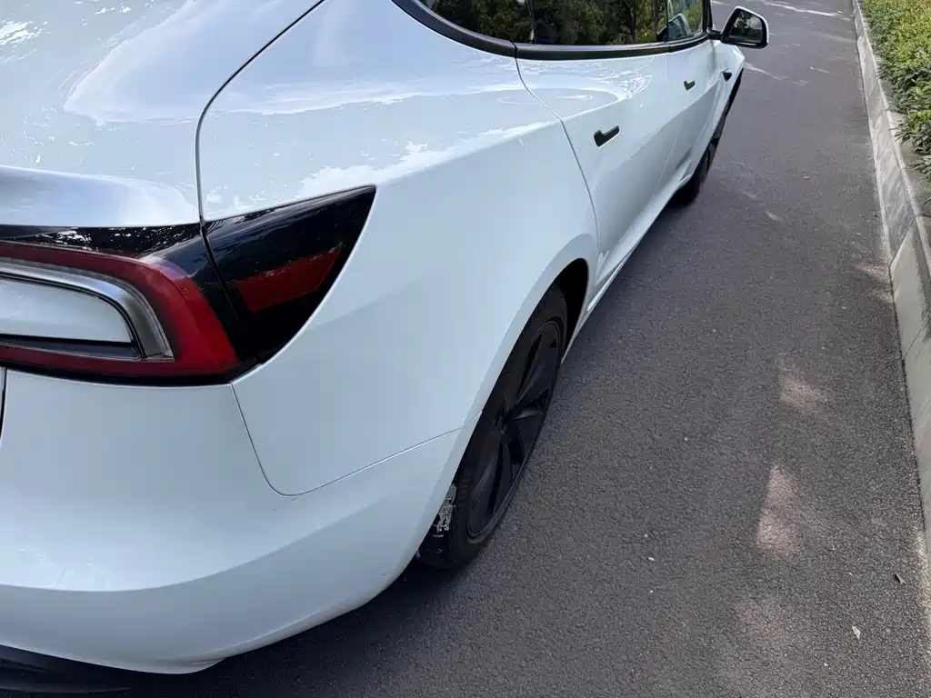 Tesla Model 3 — фотографии объявления, Фото 11