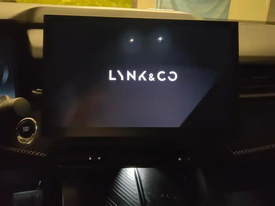 Lynk & Co 03 — миниатюра 13