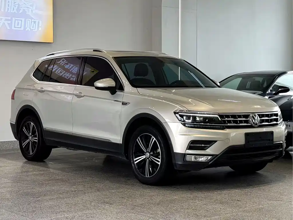 Volkswagen Tiguan L — миниатюра 3