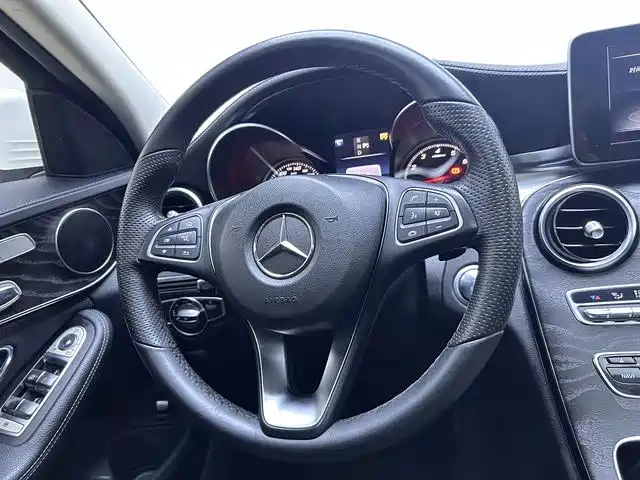 Mercedes-Benz C-Class — миниатюра 9