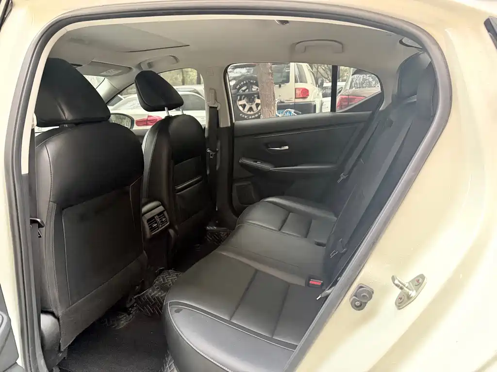 Nissan Sylphy — миниатюра 5