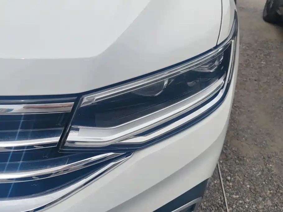 Volkswagen Tiguan L — миниатюра 5
