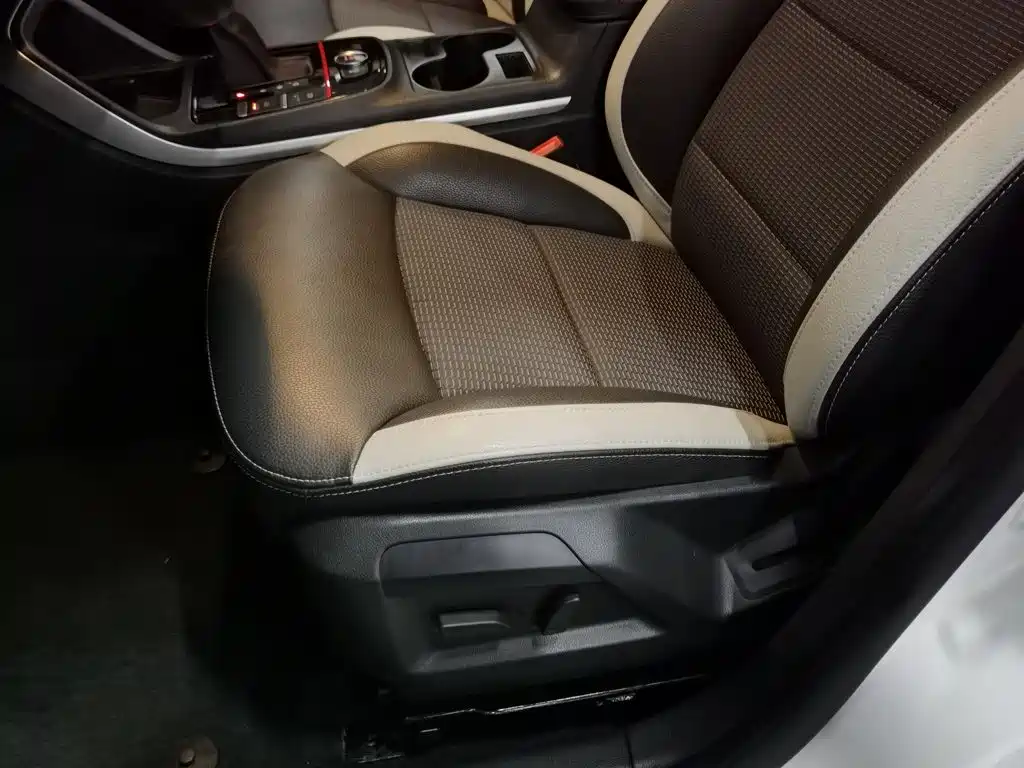 Qoros Qoros 5 — миниатюра 20