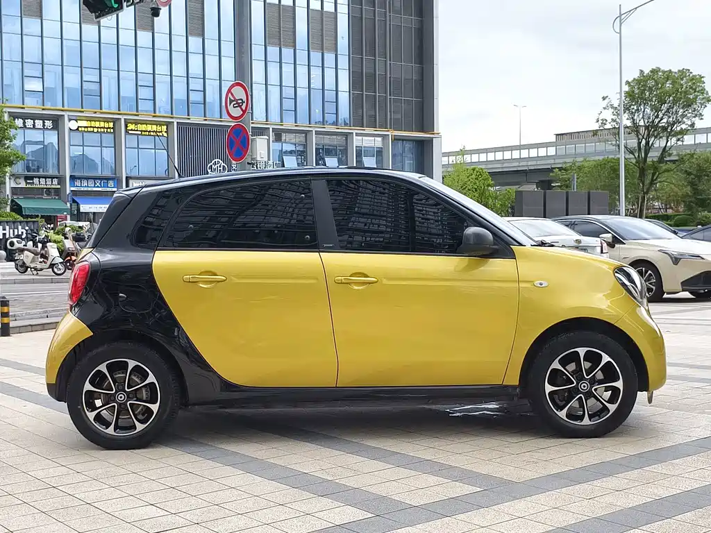 smart Smart Forfour — миниатюра 4