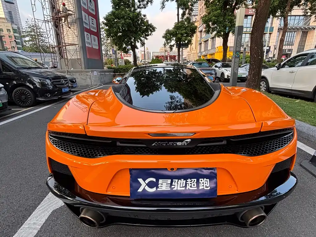 McLaren GT — миниатюра 5