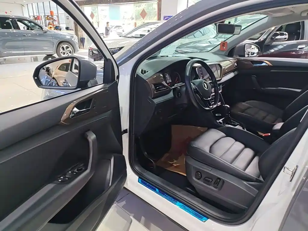 Volkswagen Tharu — миниатюра 16