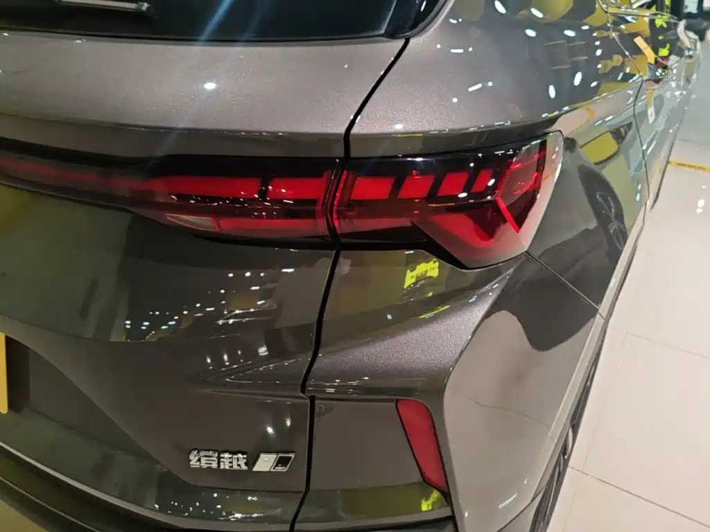 Geely Binyue — миниатюра 8