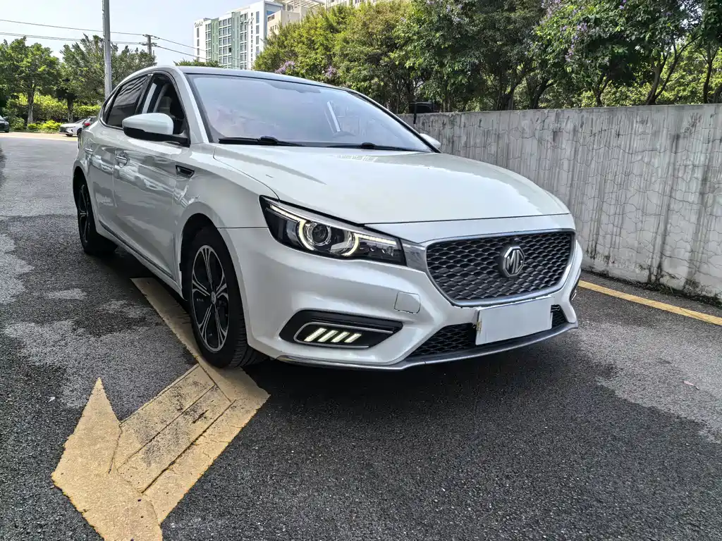 MG MG6 — миниатюра 3