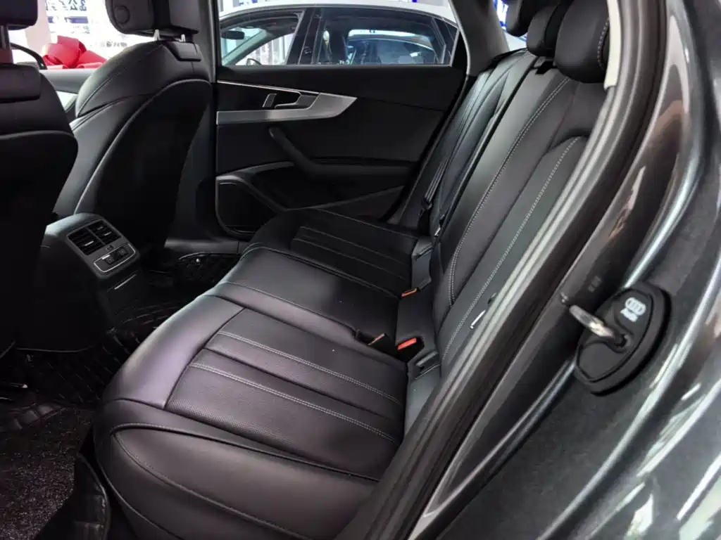 Audi A4L — миниатюра 17