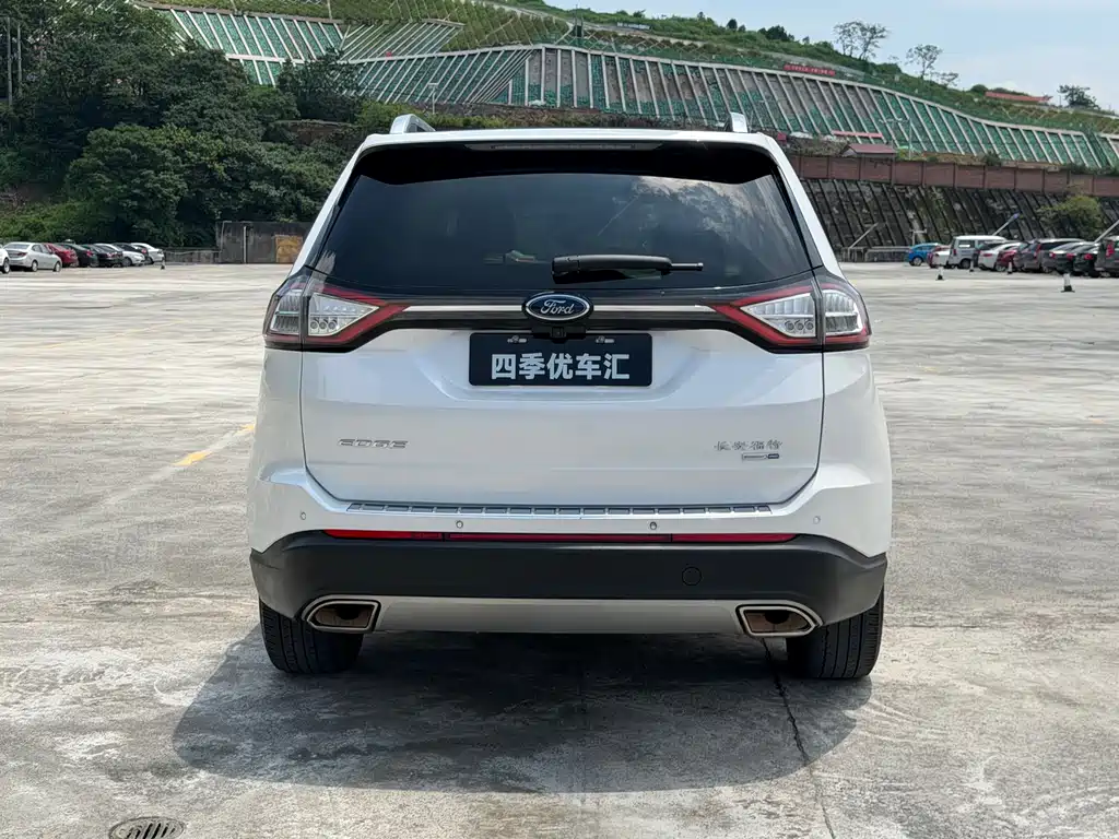 Ford Edge 2015 2.0T GTDi