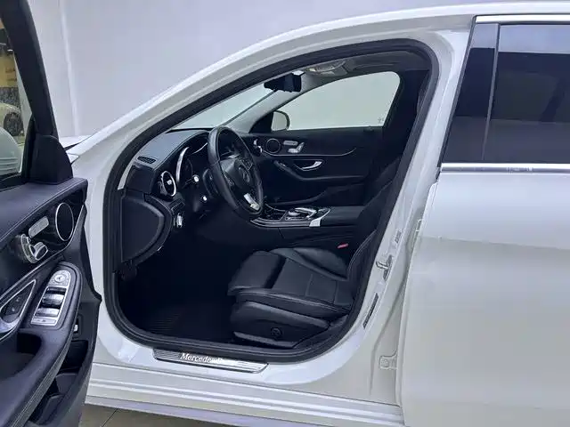 Mercedes-Benz C-Class — миниатюра 10