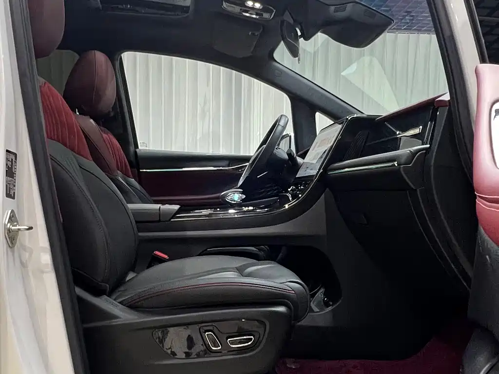 GAC Motor Trumpchi M8 — миниатюра 21