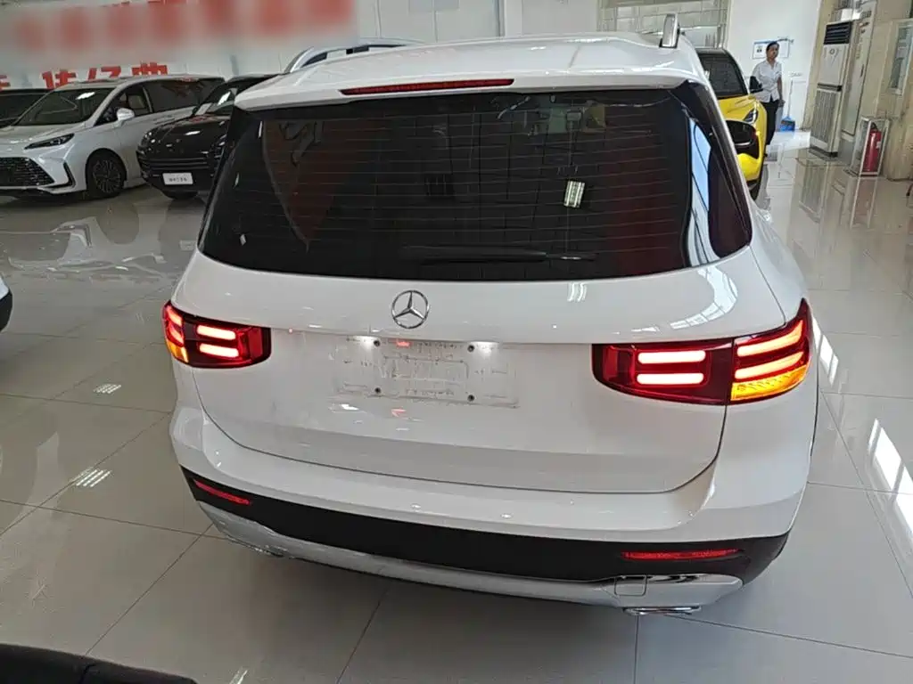 Mercedes-Benz GLB — миниатюра 6