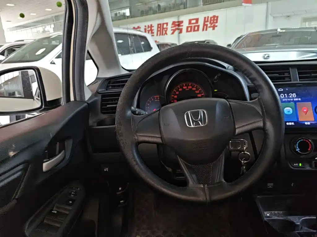 Honda Fit — миниатюра 11