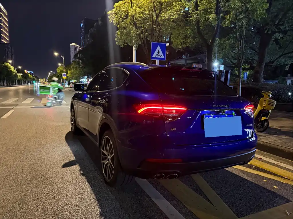 Maserati Levante — миниатюра 4