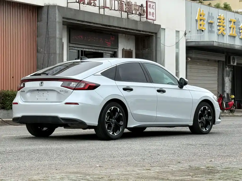 Honda Civic — миниатюра 8