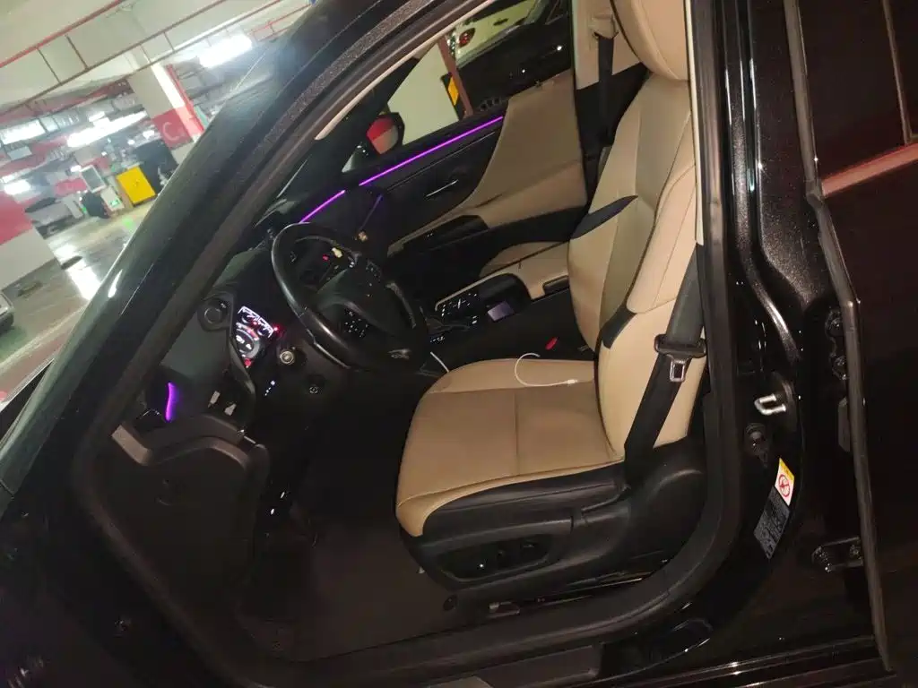 Lexus ES — миниатюра 11