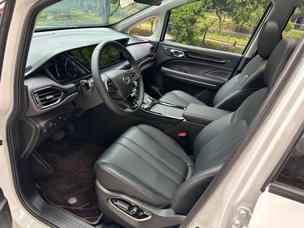 GAC Motor Trumpchi M6 — миниатюра 5
