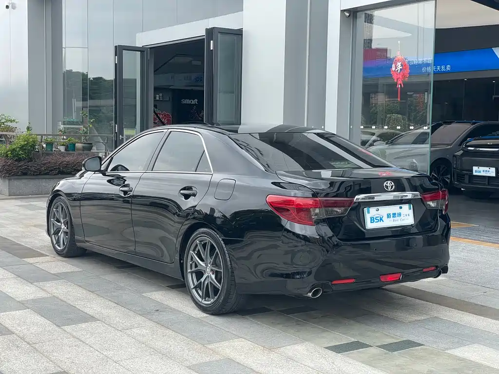 Toyota Reiz — миниатюра 13