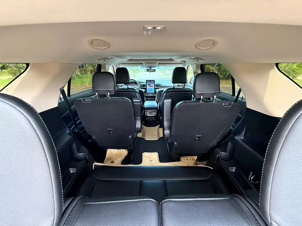 Ford Explorer — миниатюра 11