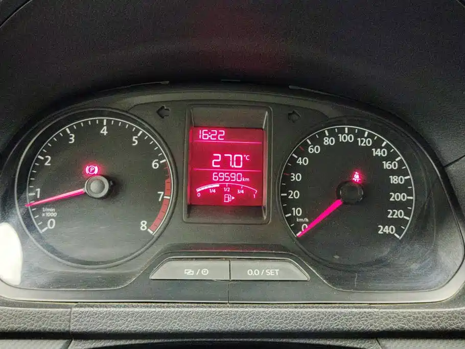 Volkswagen Jetta — миниатюра 14