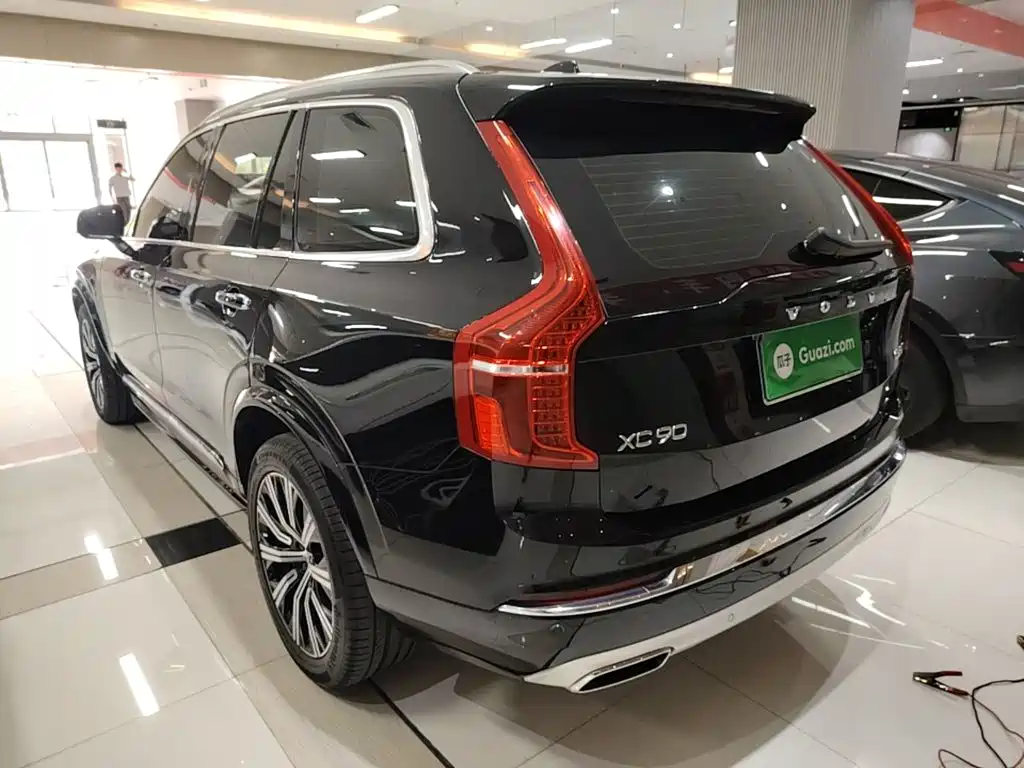 Volvo XC90 — миниатюра 5