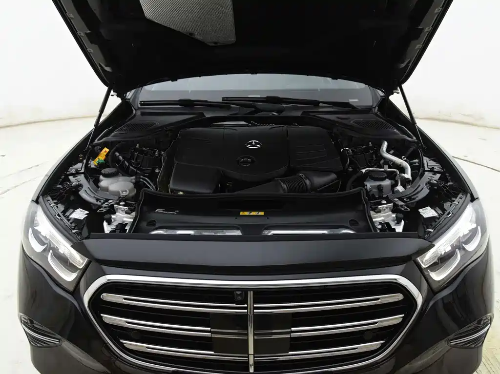 Mercedes-Benz E-Class New Energy — миниатюра 15
