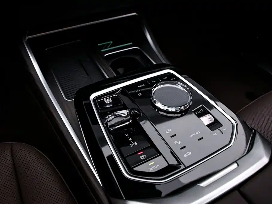 BMW 7 Series 7 2023 735Li Luxury