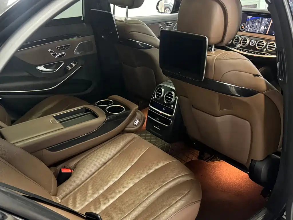 Mercedes-Benz S-Class — миниатюра 6