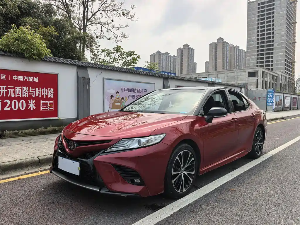 Toyota Camry 2019