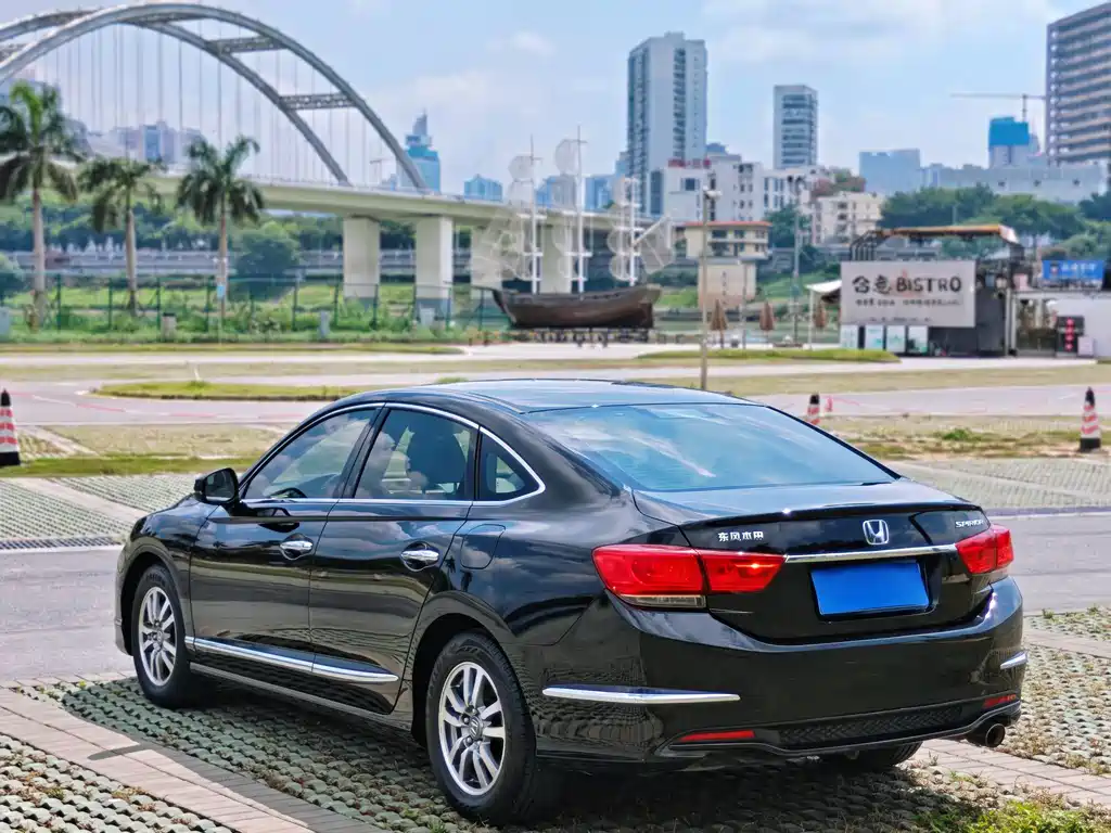 Honda Spirior — миниатюра 4