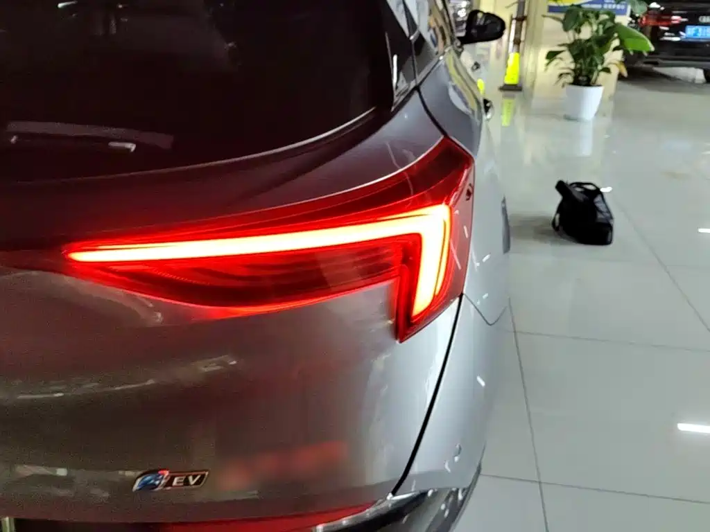 Buick Velite 6 — миниатюра 8