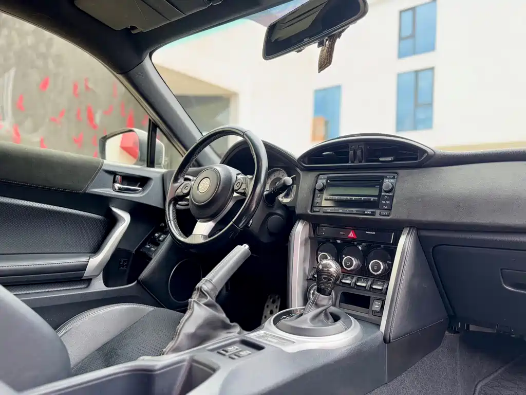 Toyota 86 — миниатюра 8
