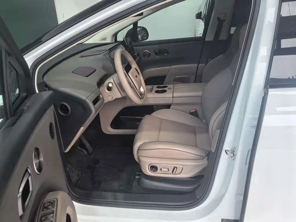 Li Auto Идеальный I8 — миниатюра 9