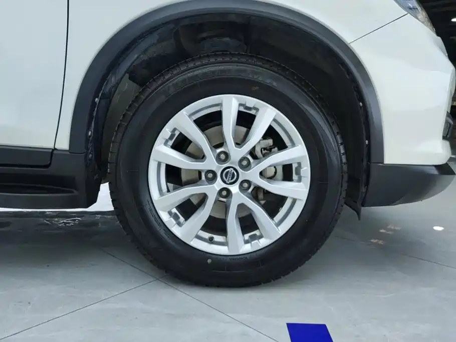Nissan X-Trail — миниатюра 6