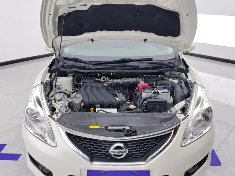 Nissan Tiida — миниатюра 10