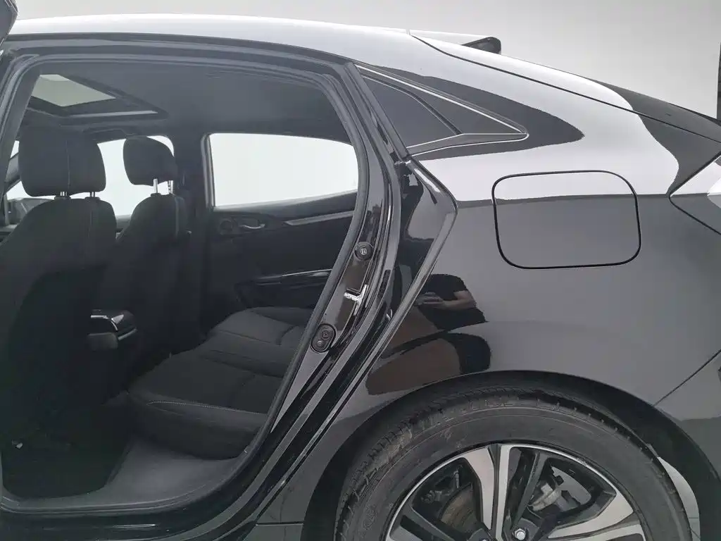 Honda Civic — миниатюра 15