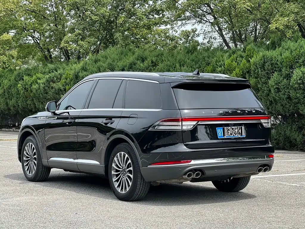Lincoln Aviator (Import) — миниатюра 5