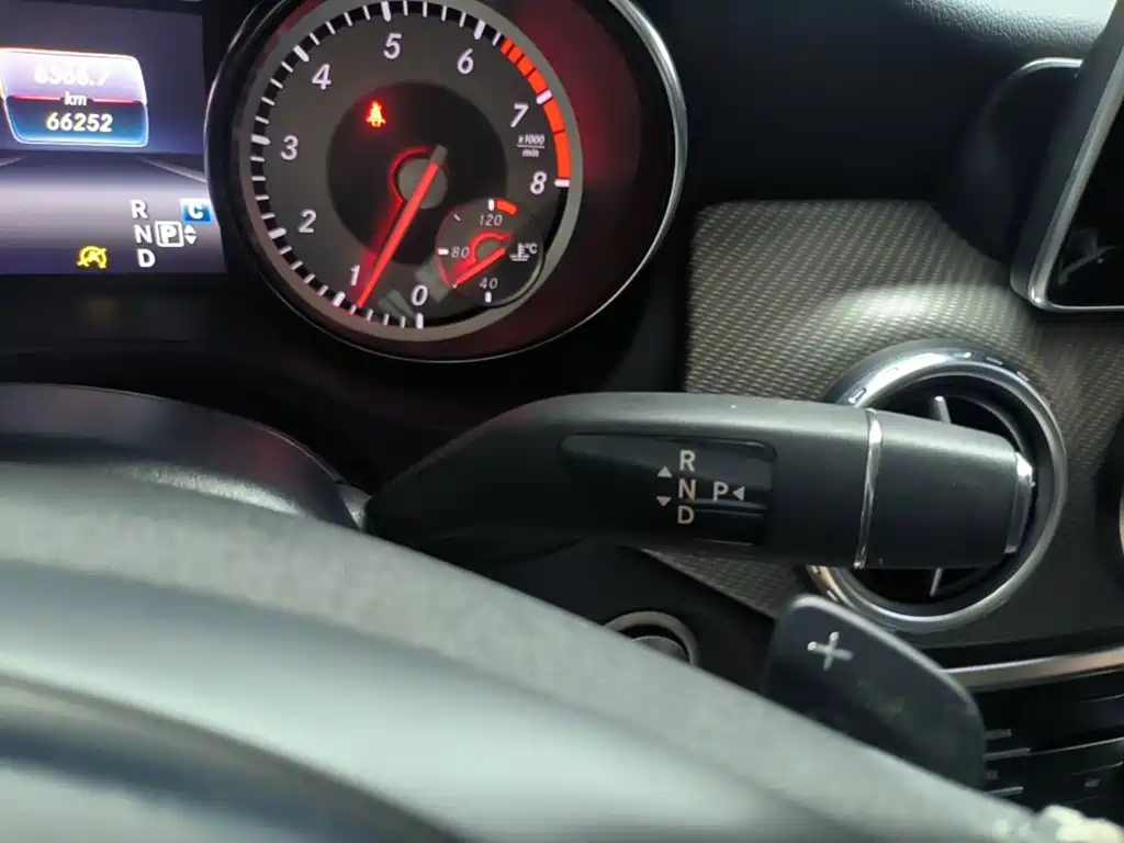 Mercedes-Benz GLA — миниатюра 14
