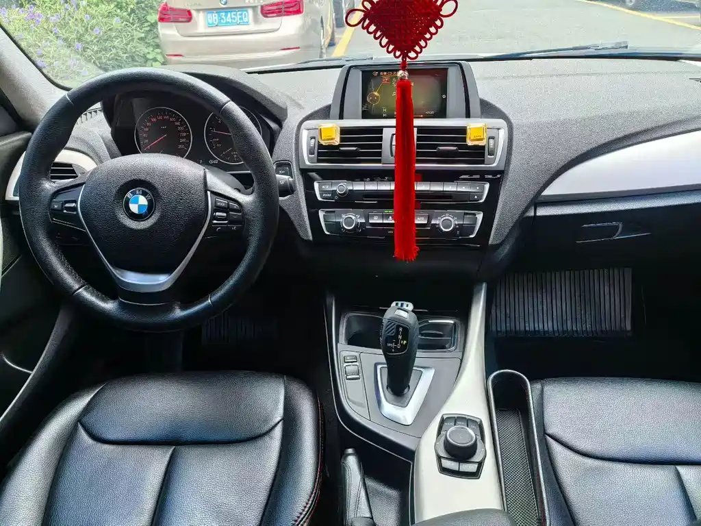 BMW 1 Series (Import) — миниатюра 8