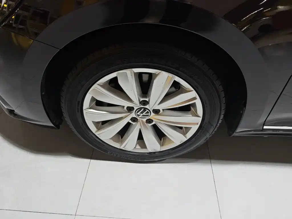 Volkswagen Passat — миниатюра 23