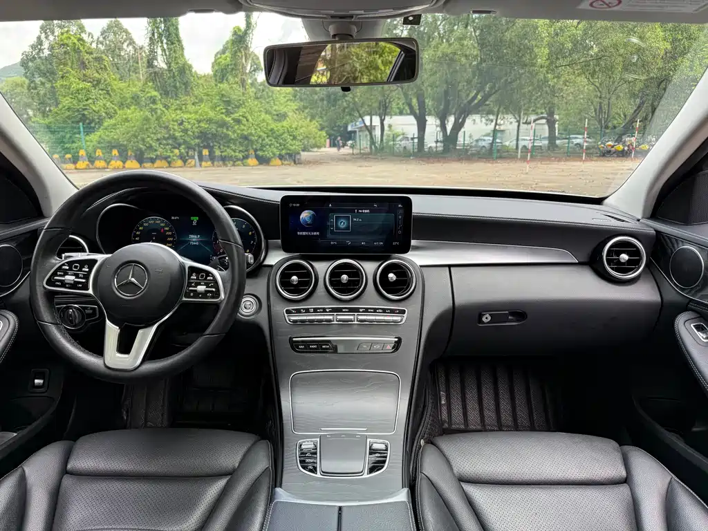 Mercedes-Benz C-Class — миниатюра 7