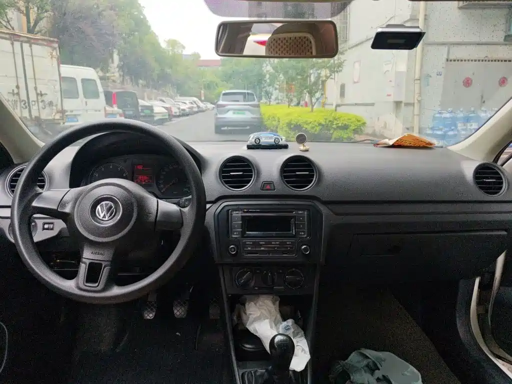 Volkswagen Jetta 2013 1.6L MT Fashion