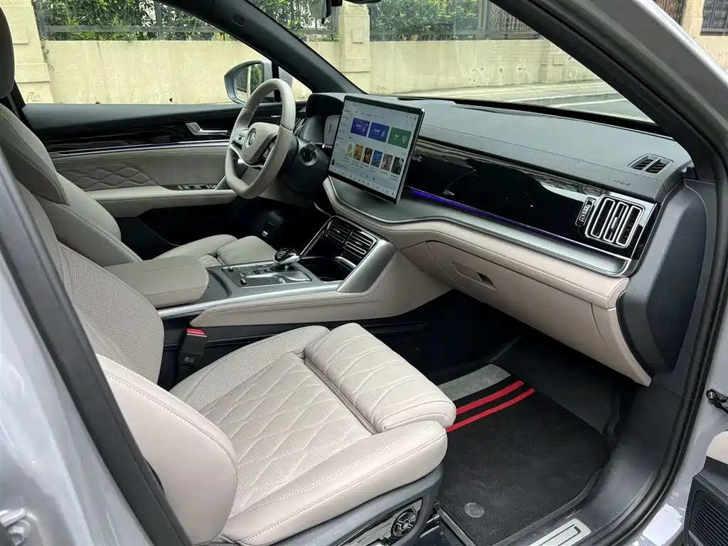 BYD Tang 2025 Smart Drive DM-i 115KM Flagship